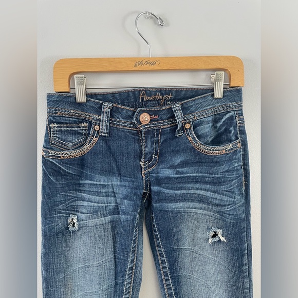 Amethyst jeans hemmed to 30 - Picture 2 of 5